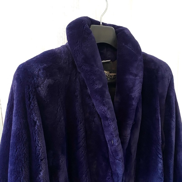Regency Furs Sheared Beaver Swing Coat - Picture 3 of 5